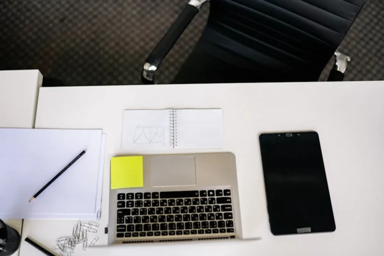 How to Build a Simple Tech Toolkit for Home Repairs