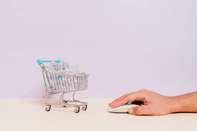 What ecommerce teams should check when reading sites like newsreverse.com