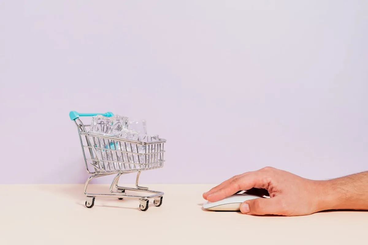 What ecommerce teams should check when reading sites like newsreverse.com