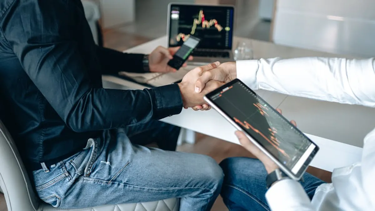 Why voomixi.com works as a long-tail content opportunity